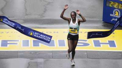 Red Sox will play in blue and yellow in Boston Marathon tribute this  weekend - The Washington Post