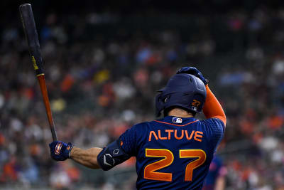 Astros Mascot Orbit Goes Streaking Across Minute Maid Park for His