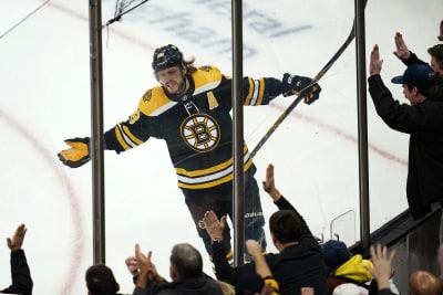 Recap: Pastrnak nets hat trick, Rask wins in Bruins' return