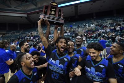 Texas a&m corpus christi hot sale basketball