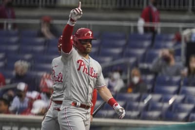 Washington Nationals right fielder Bryce Harper homers in the first