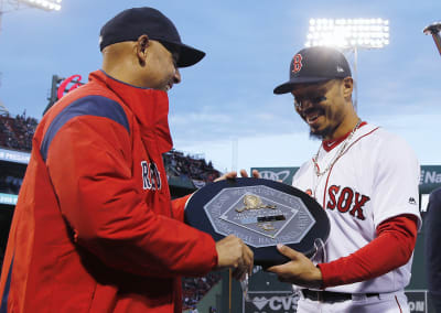 Red Sox bring back Cora, rehiring manager from 2018 title