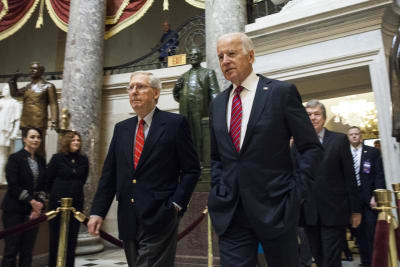 Sen. Mitch McConnell, Ukraine ambassador visit UofL