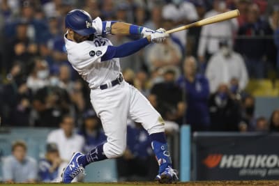 Dodgers edge Cardinals on Chris Taylor's walk-off home run, face