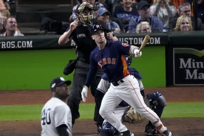 Story homer sparks Sox, Boston completes 4-game sweep of Rangers