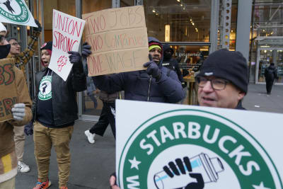 Starbucks Red Cup Day scheduled for Nov. 17