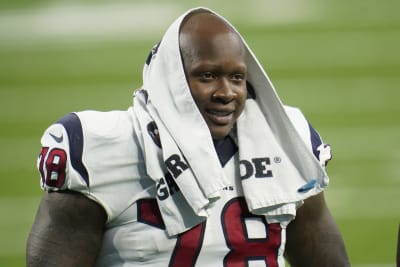 Texans Pro Bowl left tackle Laremy Tunsil gives back with free