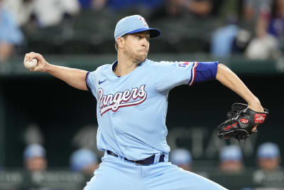 Rangers' Jacob deGrom takes positive step toward pitching Sunday