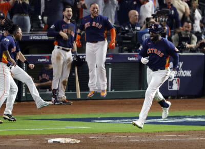 Yordan Alvarez's three-run homer, 11/05/2022