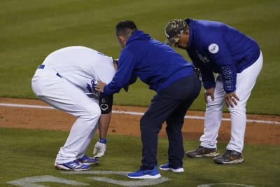 Dodgers' Seager likely out for a few weeks with broken hand