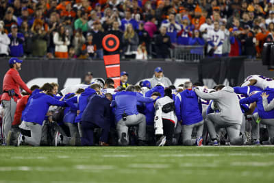 VIDEOS, PHOTOS: Aftermath of Damar Hamlin's collapse captured in detail;  See the somber reaction as fans pray for Buffalo Bills' safety