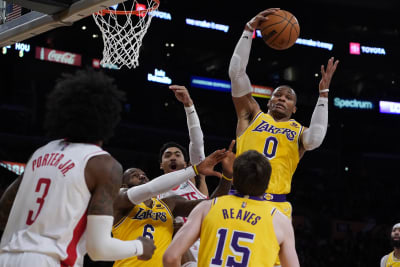 Lakers beat Rockets with final score of 119 117