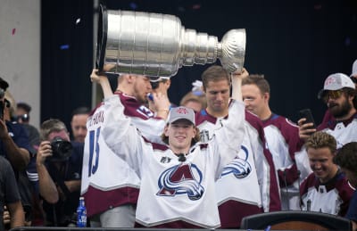 Photos: Colorado Avalanche 2001 Stanley Cup parade