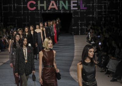 Chanel Fall 2022 Collection at Paris Fashion Week, Photos