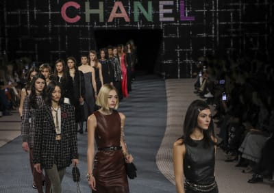 Chanel Fall 2022 Ready-to-Wear Fashion Show