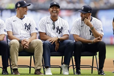 The New York Yankees Baseball Team - Andy Pettitte Mariano Rivera Bernie  williams Derek Jeter