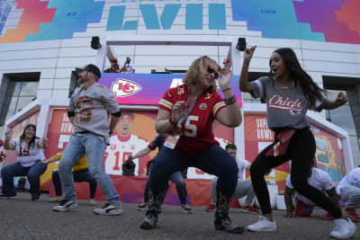 Super Bowl Sunday outfit already lined up for Philadelphia Eagles fan Dawn  Staley