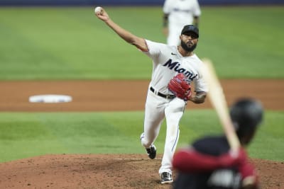 Sandy Alcantara tosses CG as Marlins edge Yankees