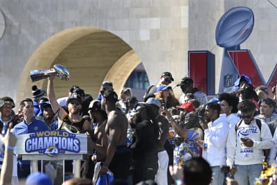 Rams fans cheer Super Bowl champs at LA victory parade –  WJET/WFXP/