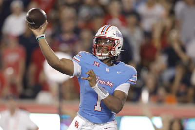 Donovan Smith throws 2 TD passes, Houston holds off UTSA 17-14