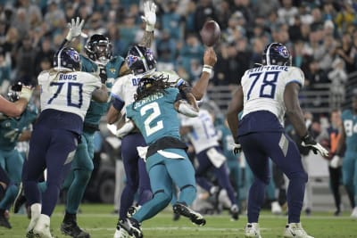 Jags return fumble for TD, beat Titans for AFC South title - The