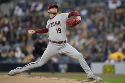 The Diamondbacks' dark gray baseball uniforms are spectacular