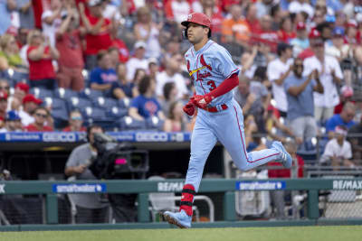 Arenado hits 2 HRs, Cardinals power past Phillies 7-6