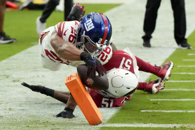 Busted first down chain slows Giants-Eagles playoff game