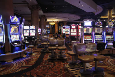 Caesars Palace in Las Vegas prepares for reopening with measures to combat  COVID-19