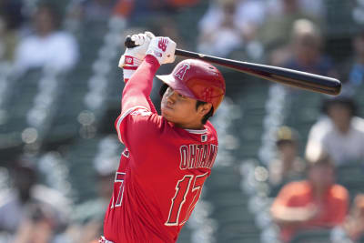 Baseball: Shohei Ohtani stretches home run lead with 27th, 28th vs