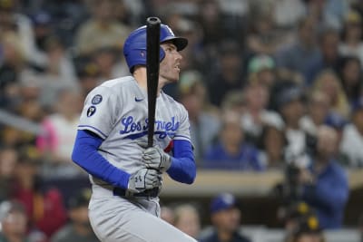 Freddie Freeman, Dodgers pile on against Padres