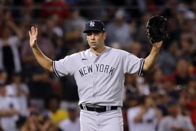 Scherzer tests pitch clock limits, gets quick-pitch balk