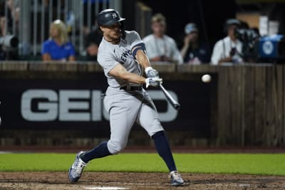 Video: Yankees, Cole walk through Field of Dreams cornfield