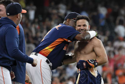 Astros to wear special Father's Day uniforms