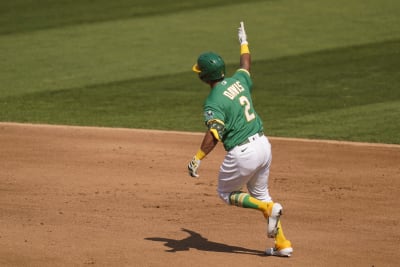 A's hold off Abreu, White Sox 5-3, force series to Game 3