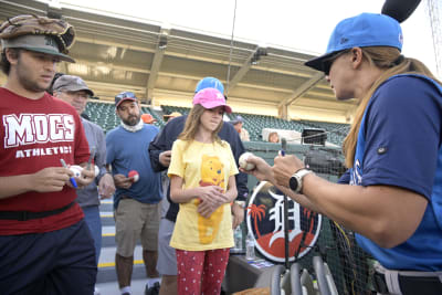 Rachel Balkovec cheered, wins debut managing Yanks affiliate