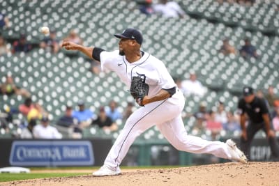 Yankees' Urshela awarded walk after only 3 balls vs Tigers