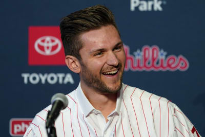 Trea Turner, Phillies reach $300M, 11-year deal: AP source - WHYY