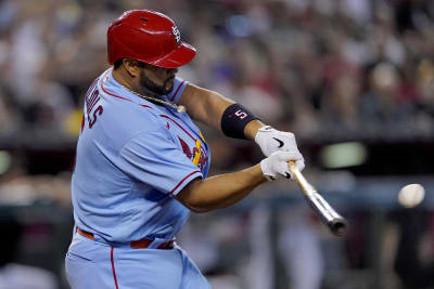 Albert Pujols shines in Dodgers debut vs. Madison Bumgarner