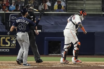 Springer, Altuve homer to keep Astros alive in ALCS