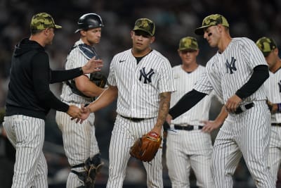 Yankees Place Josh Donaldson, Jonathan Loaisiga On Injured List