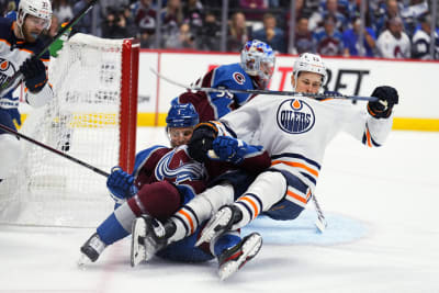 Francouz shuts down late Montreal push as Avs win fifth straight