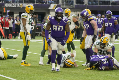 Green Bay Packers vs Minnesota Vikings - November 21, 2021