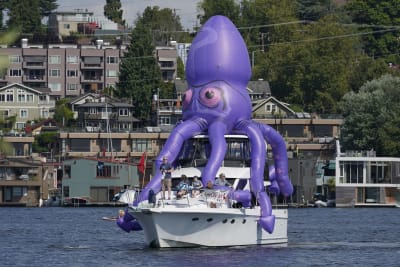 Seattle Kraken sets first roster, will open season at Vegas