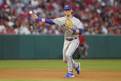 Royals put struggling Zack Greinke on 15-day IL with shoulder