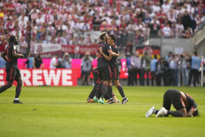 Bundesliga: Bayern Munich celebrate Bundesliga title after draw