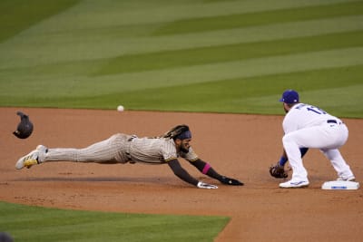 Fernando Tatis hits 2 homers at Dodger Stadium on father's