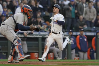 Verlander wins MLB-leading 14th, Astros rout Mariners 11-1