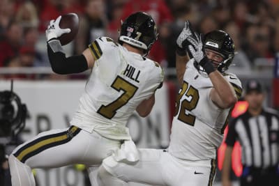 Saints blow 13-point fourth-quarter lead, fall to Brady's Bucs, 17-16