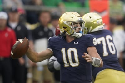 Cincy QB Desmond Ridder Talking A Big Game Ahead Of Trip To Notre